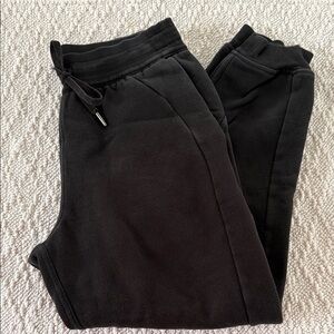Women’s lululemon Scuba Hi-Rise Jogger
